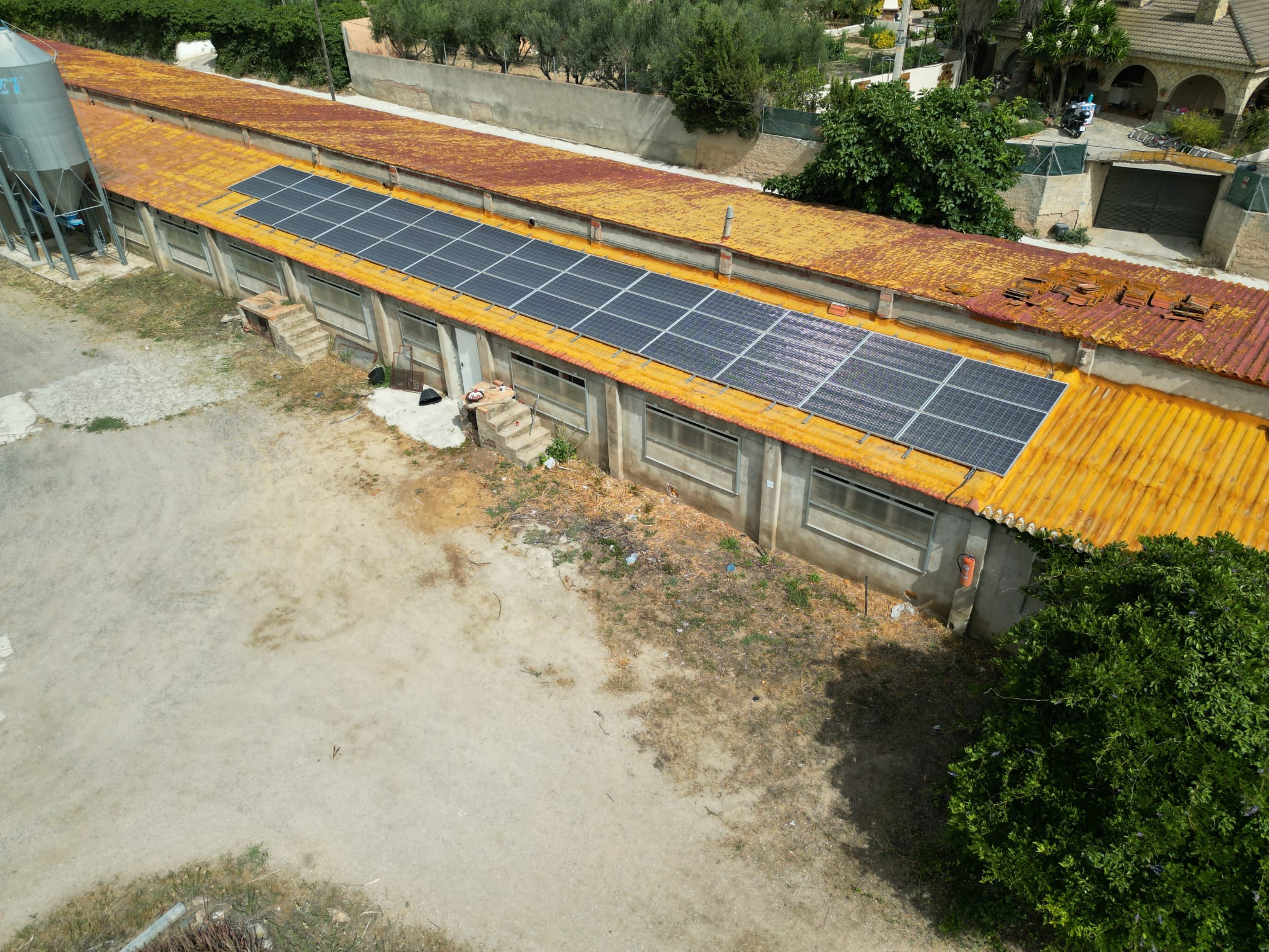 Instalación Fotovoltaica – Avícola Sánchez